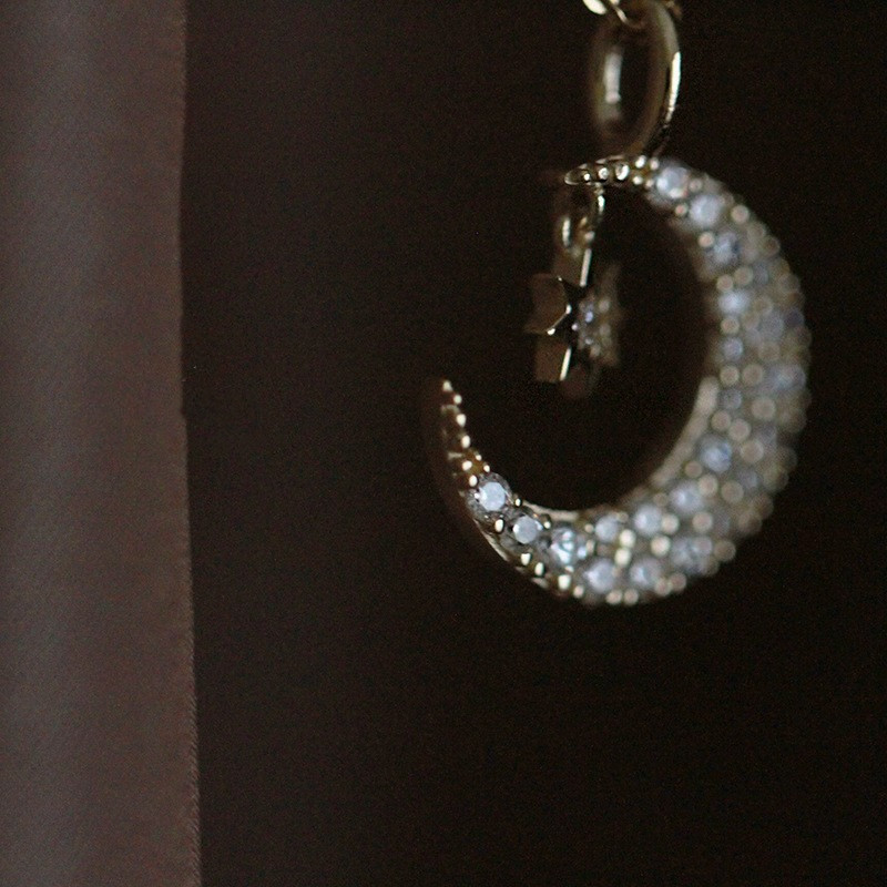 Kadınlar için zarif Ay Yıldız  - Crystal Choker Necklace incelemesi ve fiyatı