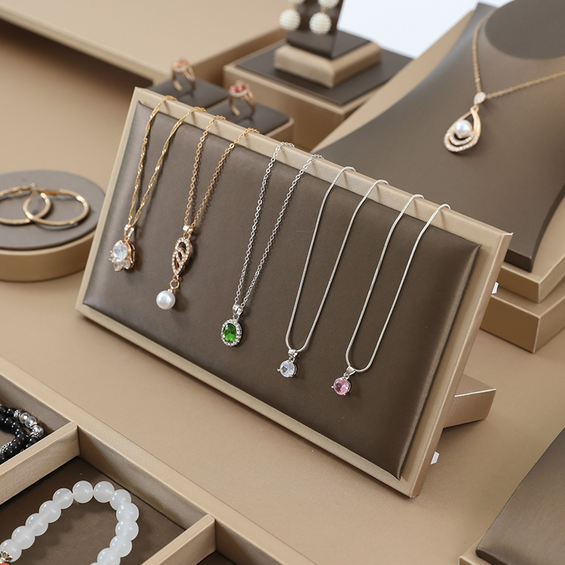 Kahverengi PU deri bileklik te - Jewelry And Watches Exhibition incelemesi ve fiyatı